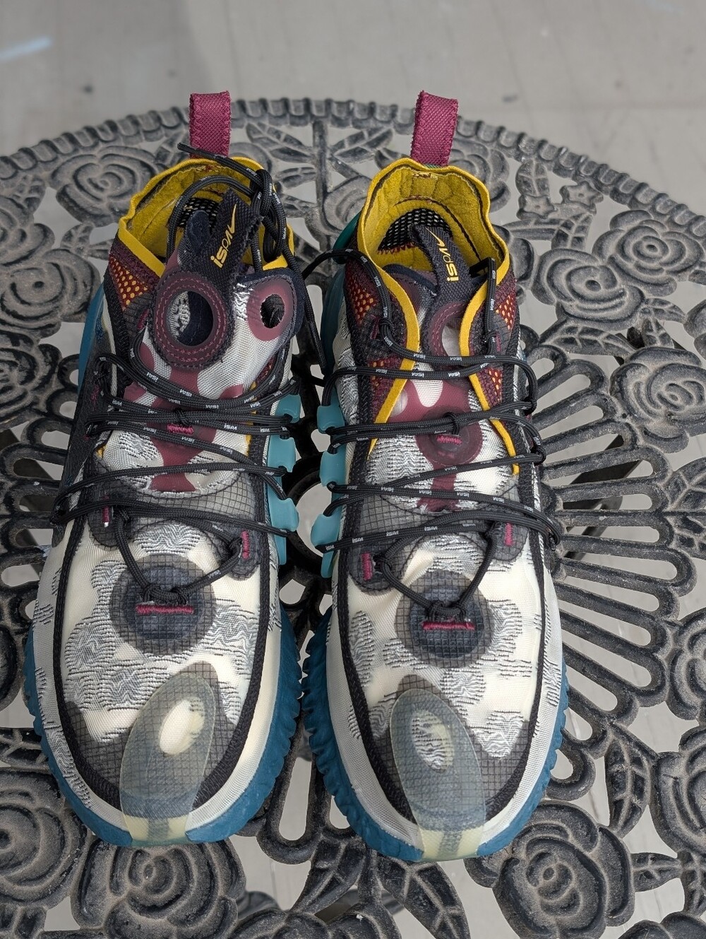 Nike ISPA Flow 2020 SE DM2832-001 Men's Size 10 Rare Techwear Sneaker